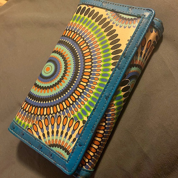 Mandala Geometric Trifold Leatherette Wallet - Picture 3 of 11